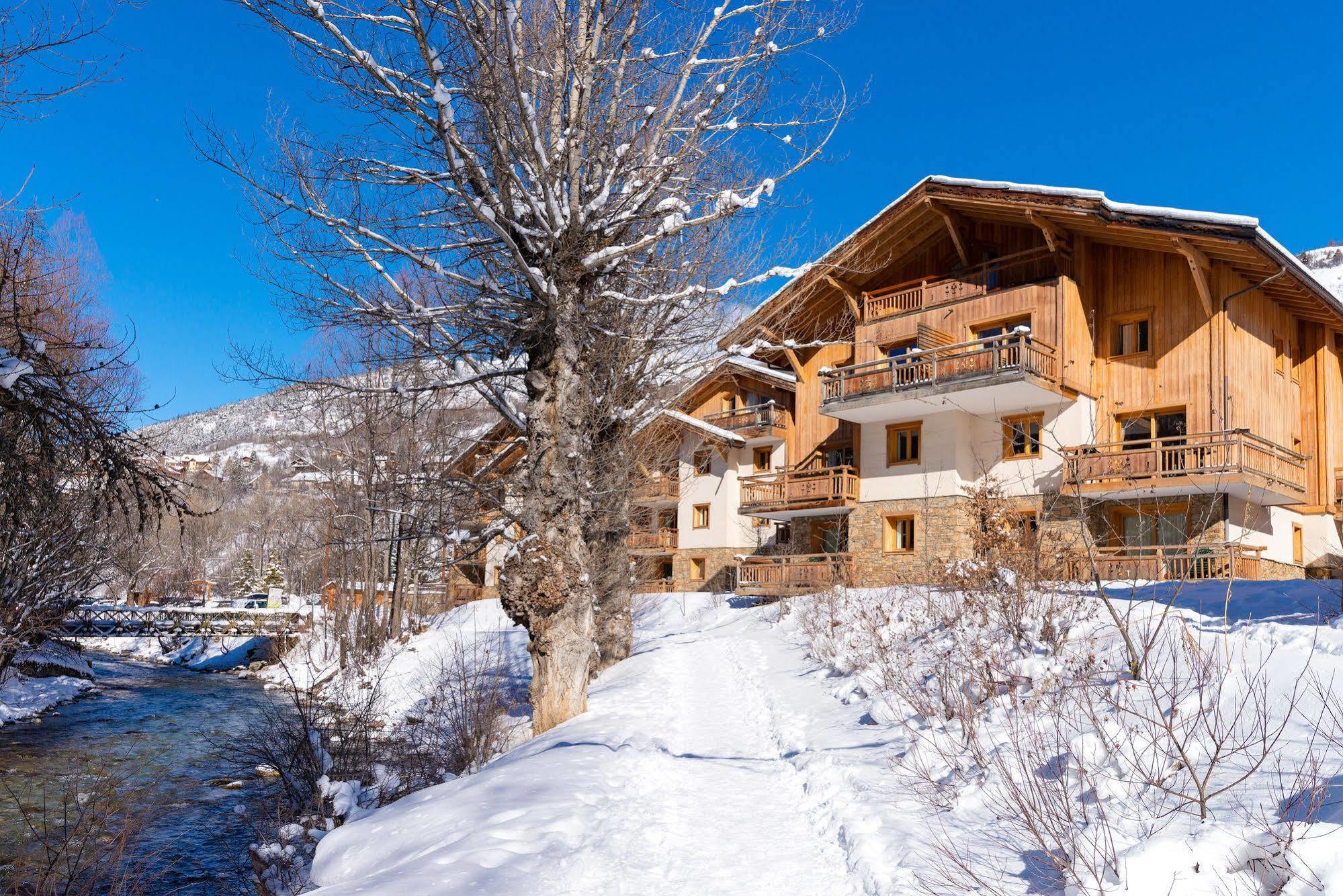 Lagrange Vacances Le Hameau Du Rocher Blanc 세르 슈발리에 외부 사진