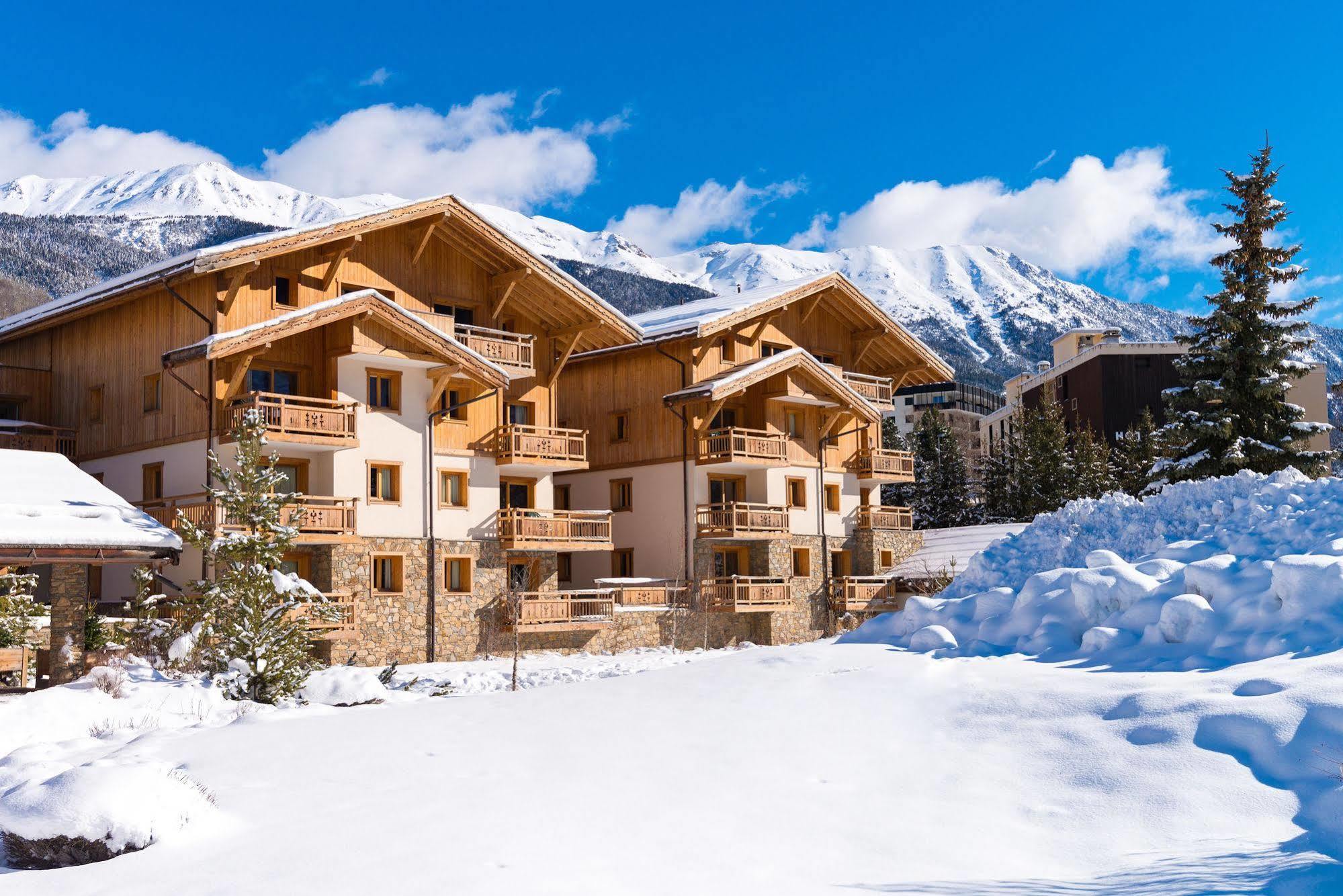 Lagrange Vacances Le Hameau Du Rocher Blanc 세르 슈발리에 외부 사진