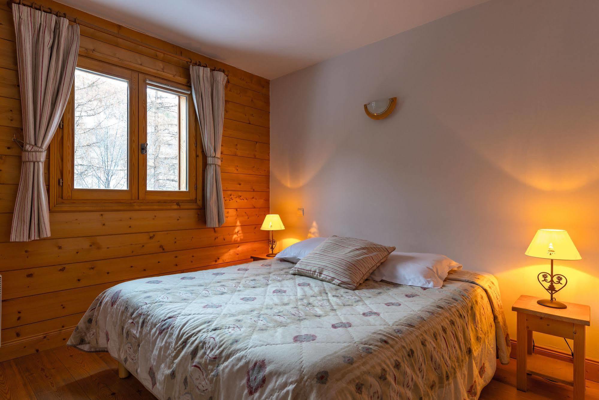 Lagrange Vacances Le Hameau Du Rocher Blanc 세르 슈발리에 외부 사진